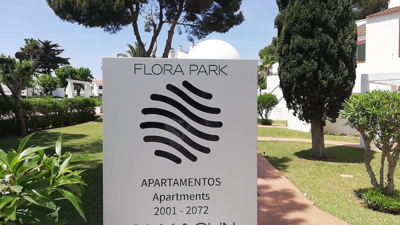 Aparthotel Flora Park & Aquarock Кала-ен-Бош Екстер'єр фото